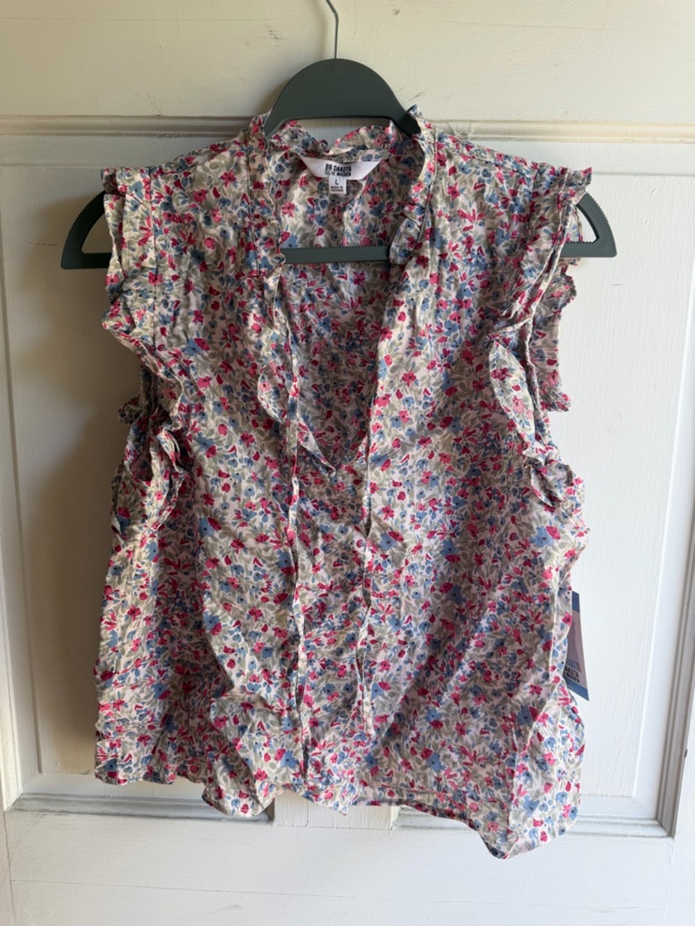 H&M White Floral Ruffle Sleeveless Blouse with Pink & Blue Accents
